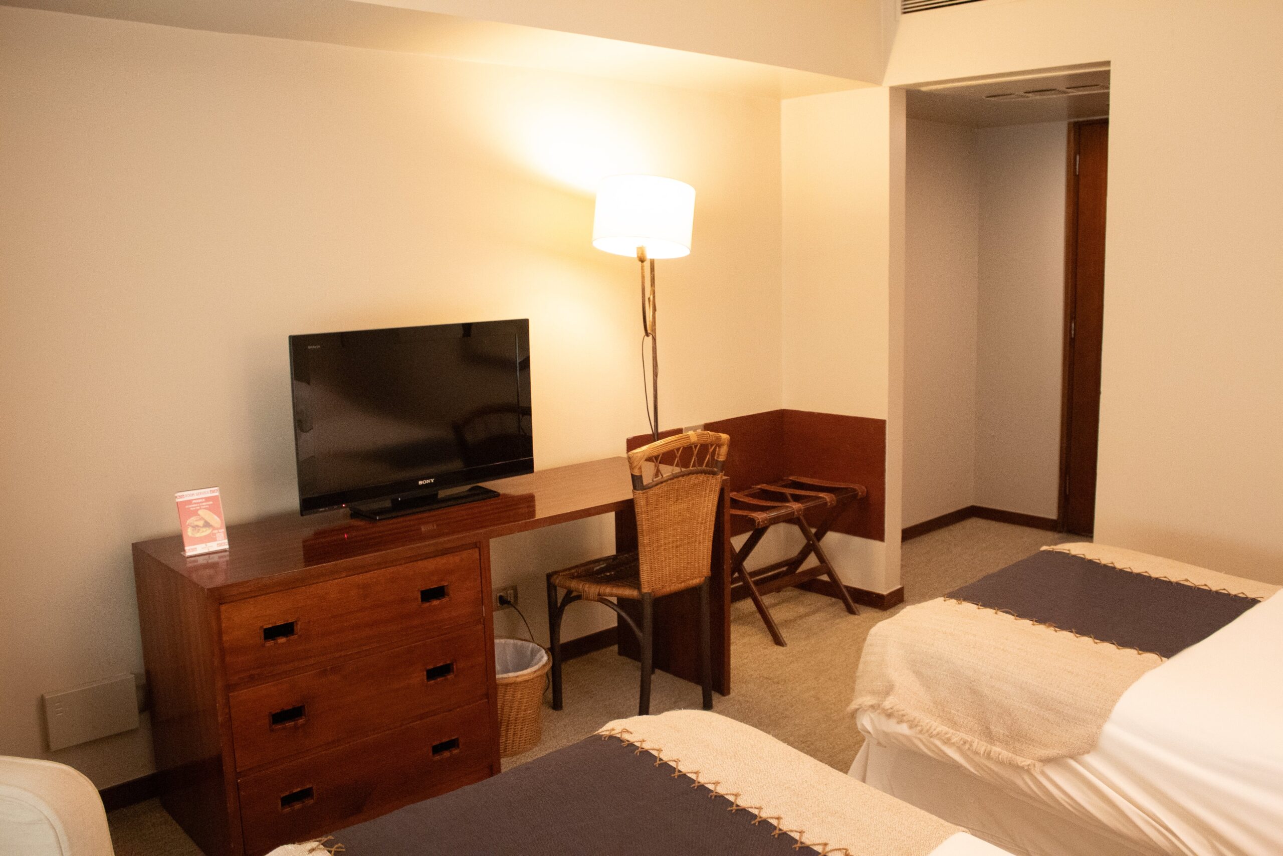 Hotel Almacruz, habitación dos camas individuales